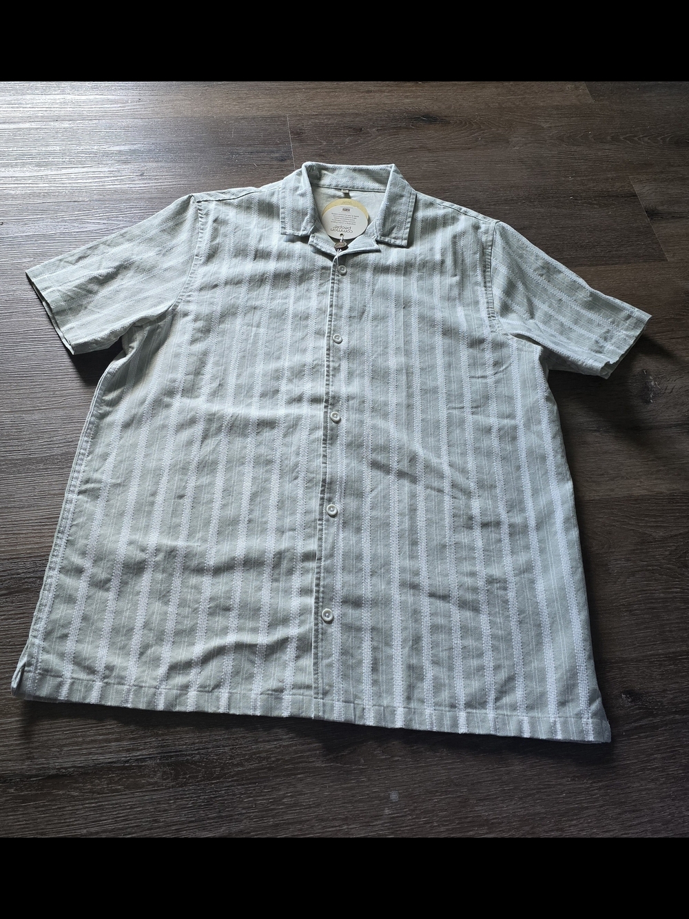 Men's Short-Sleeve Striped Button-Up Shirt Size XL - Picture 2 of 10